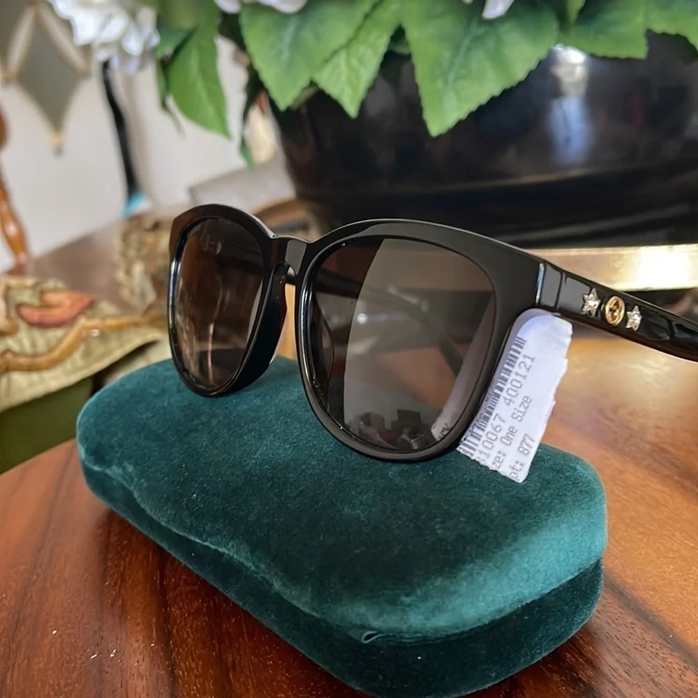 GUCCI 57mm Square Sunglasses